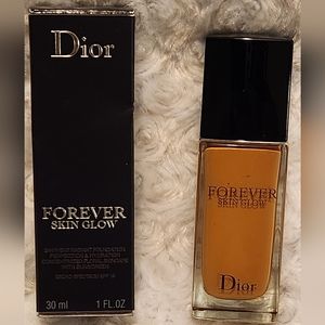 Dior Forever Skin Glow (shade: 4, 5n) foundation